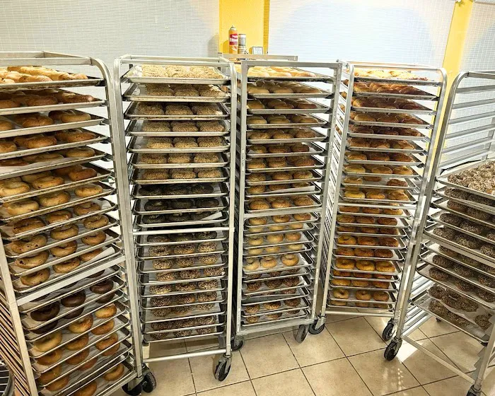 Puddletown Bagels Bakery & Cafe Picture 4
