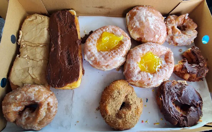 Joe's Donut Shop Picture 2