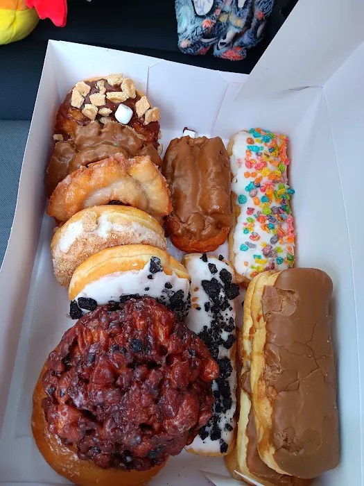 Angel's Donuts And Ice Cream Picture 2