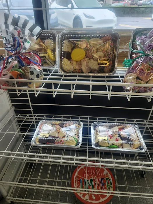 Larson's Bakery Picture 1