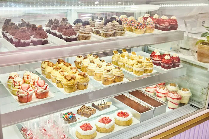 DB Dessert Company Picture 1