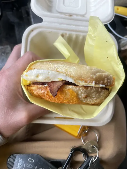 Puddletown Bagels - MLK Street Food (NE MLK Jr. BLVD & Beech St.) Picture 6