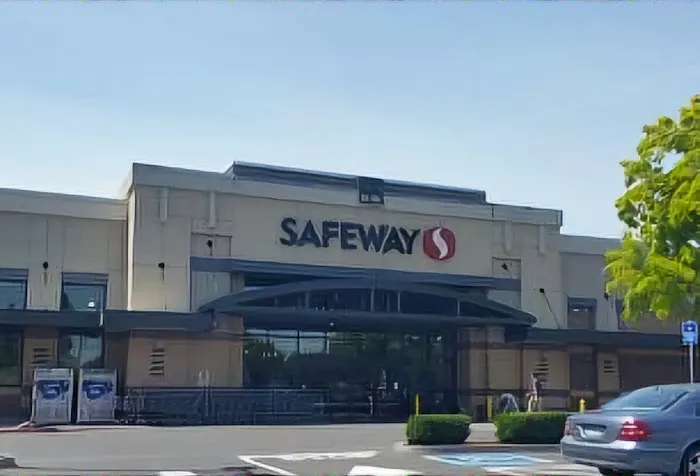 Safeway Bakery Picture 1