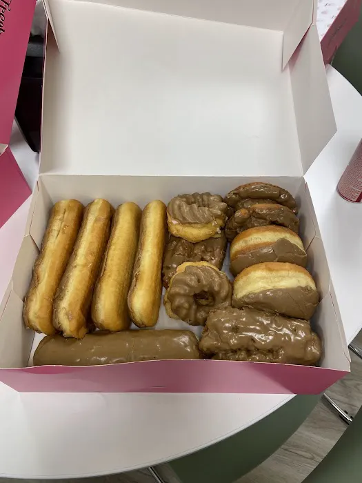 Angel's Donuts & Ice Cream Van Mall Picture 8