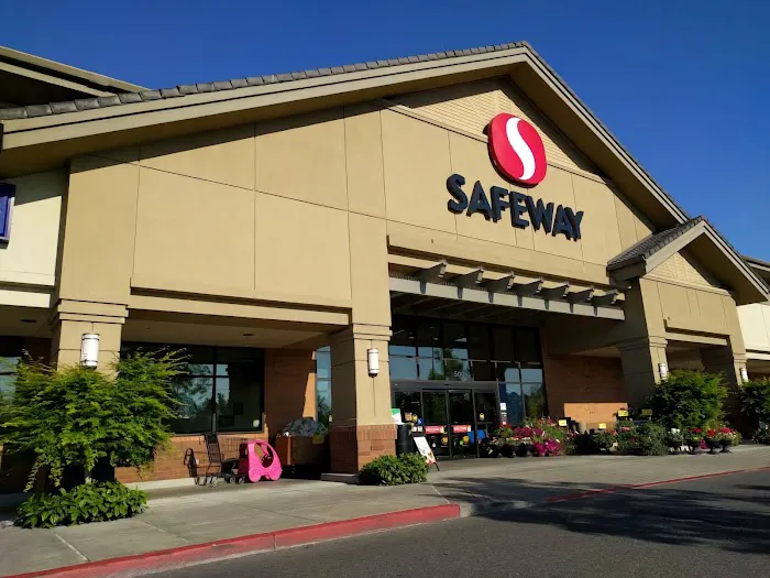 Safeway Bakery Picture 2