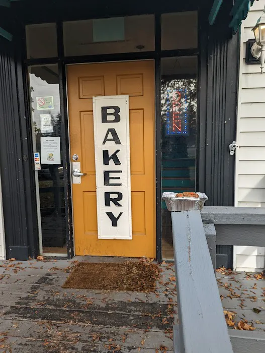 Chandelier Bakery Picture 10