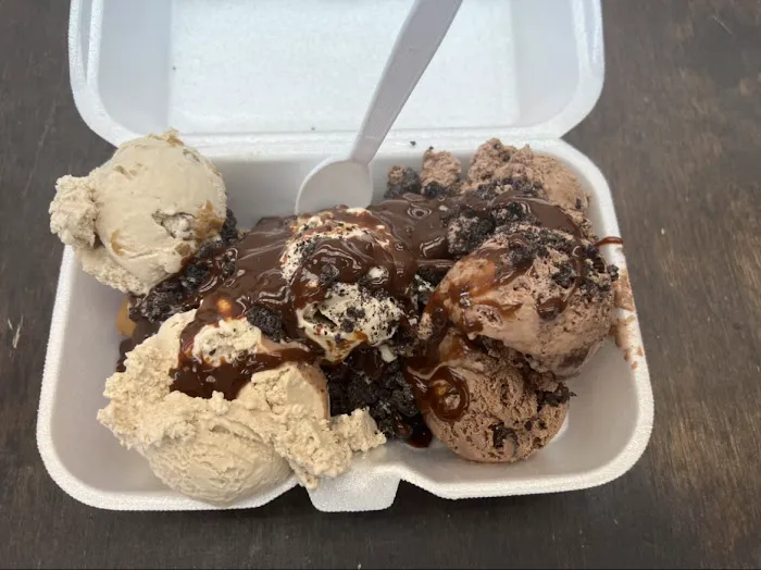 Angel’s Donuts & Ice Cream Picture 6