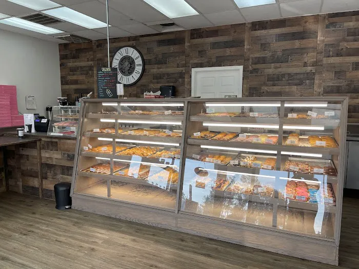 Angel’s Donuts & Ice Cream Picture 9