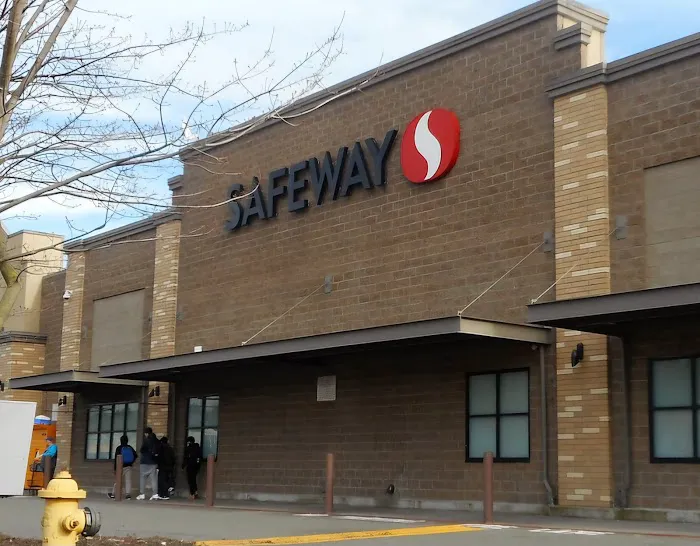 Safeway Bakery Picture 1