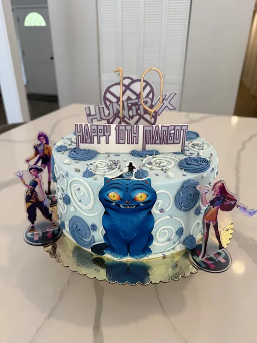 Cakes By Creme de la Creme Picture 3