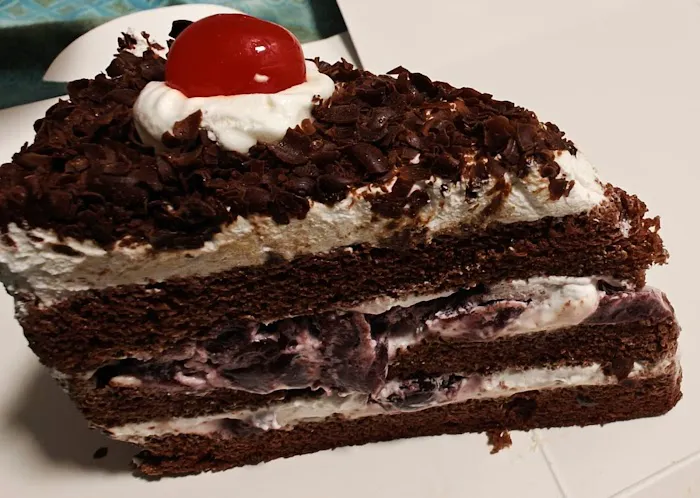 Regent Bakery & Cafe Picture 4