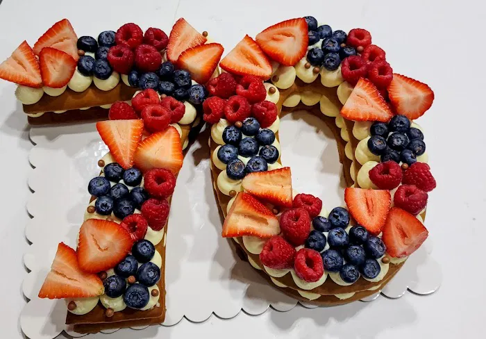 Silky Cakes Seattle - custom bakery Picture 10