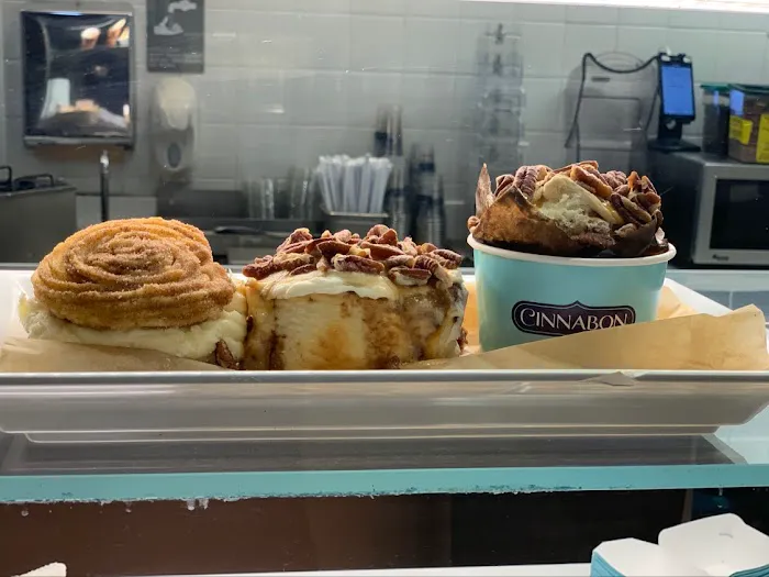 Cinnabon Picture 5