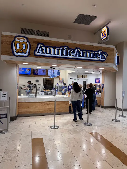 Auntie Anne's Picture 2