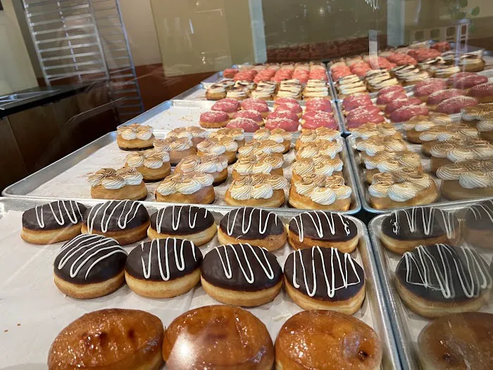 Doce Donut Co Picture 3