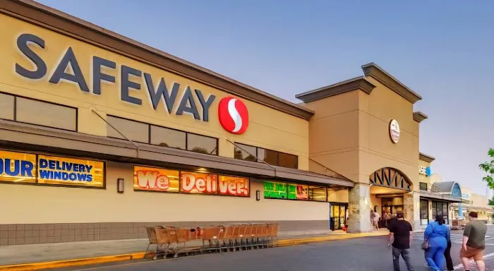 Safeway Bakery Picture 1