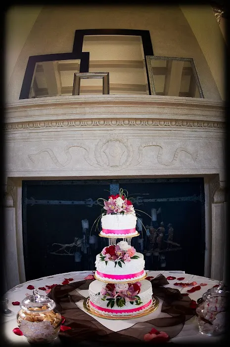 Mimi's Bakery & Floral Shop Picture 8