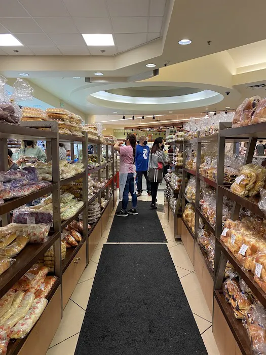 Valerio's Tropical Bakeshop Picture 1