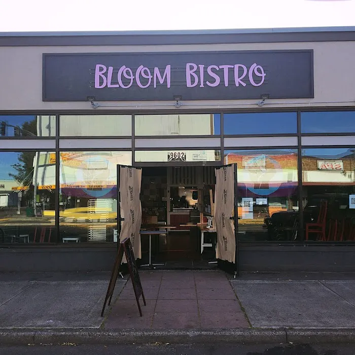 Bloom Bistro & Grocery Picture 2