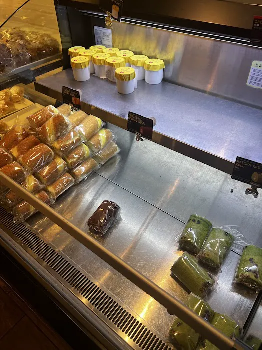 85°C Bakery Cafe - Bellevue Picture 9