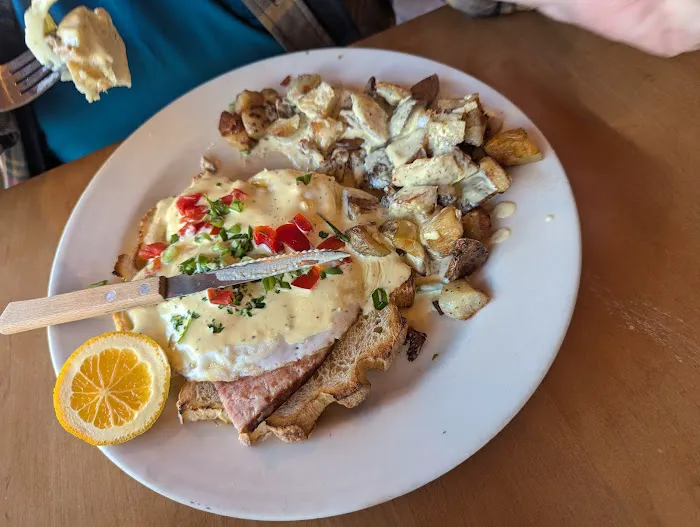 Wild Wheat Bakery Cafe & Restaurant Picture 1