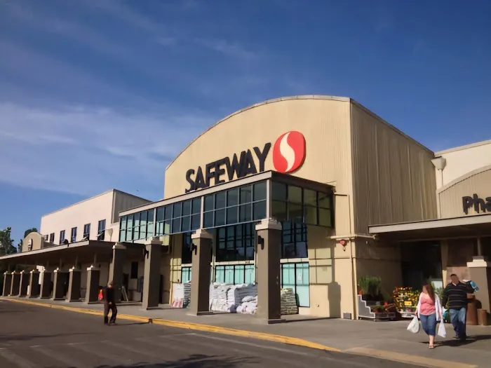 Safeway Bakery Picture 1