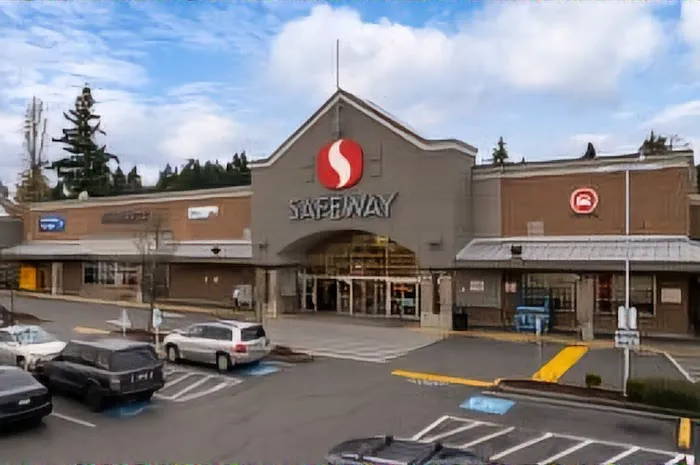 Safeway Bakery Picture 1