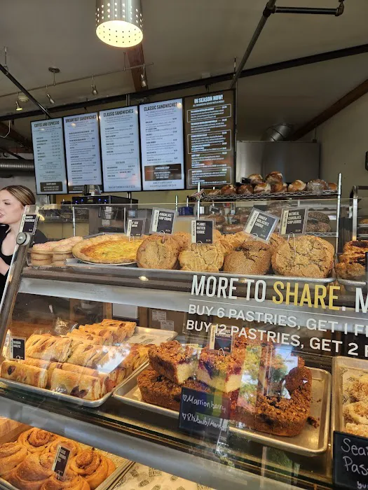 Grand Central Bakery - Burien cafe Picture 8