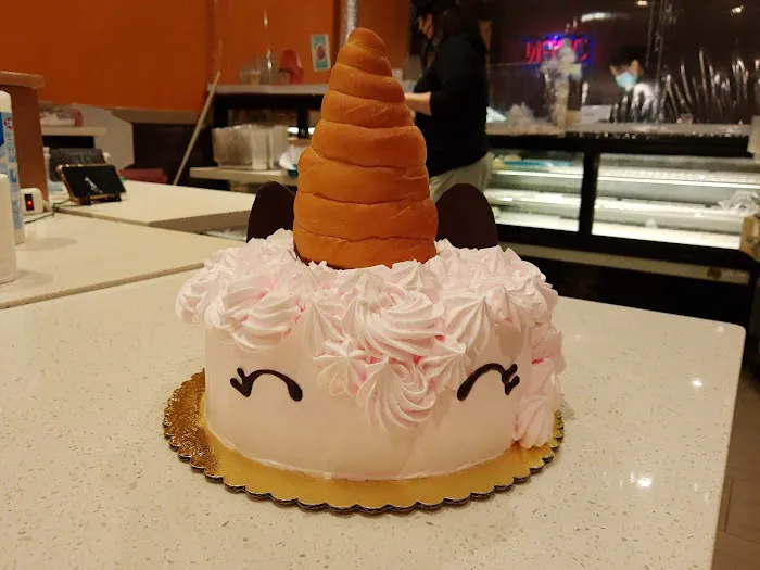 Yummy House Bakery Picture 7