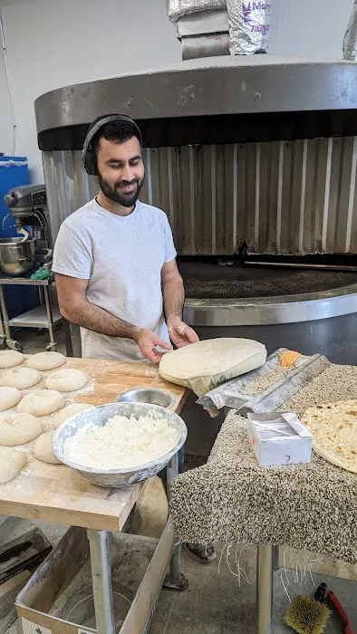 Red Rose Bakery & Halal Food Picture 4