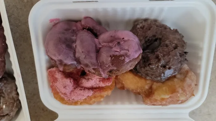 9th and Hennepin Donuts Picture 2