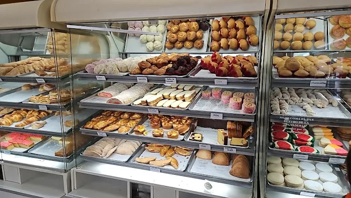 Pasteleria Y Panaderia La Ideal 2 Picture 2