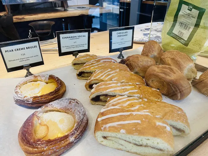 Freya Bakery & Cafe Picture 10