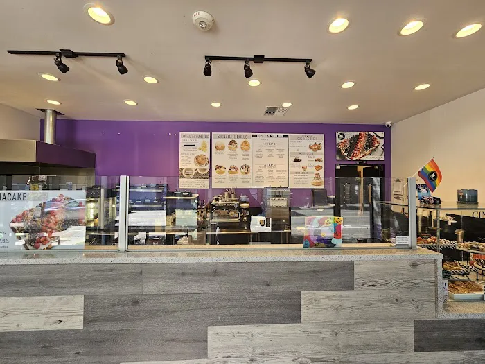 Cinnaholic Picture 9