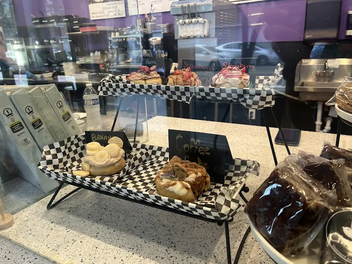 Cinnaholic Picture 10