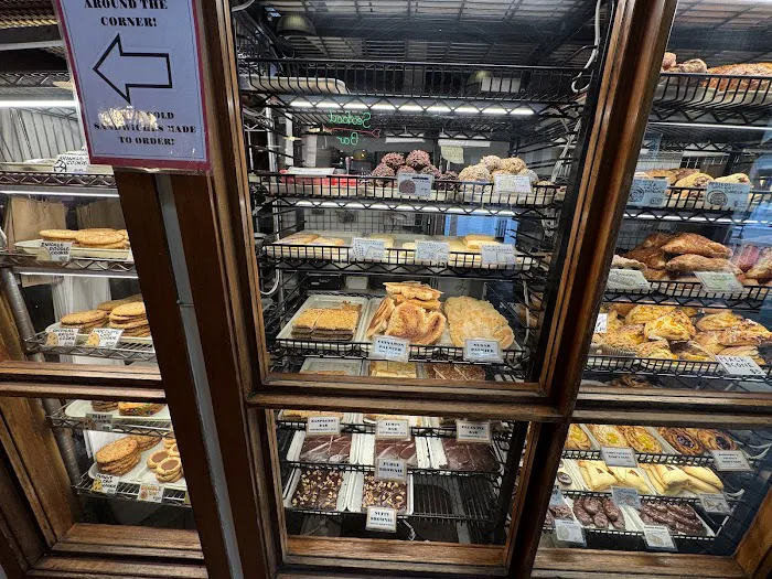 Three Girls Bakery Picture 7