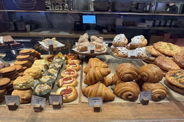 Dahlia Bakery