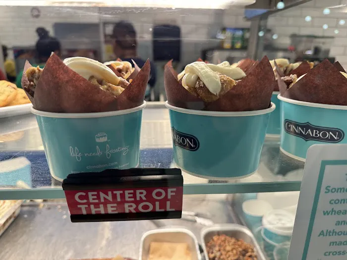 Cinnabon Picture 7