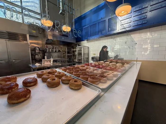 Doce Donut Co Picture 9