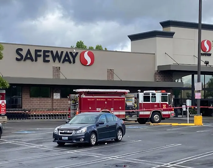 Safeway Bakery Picture 1