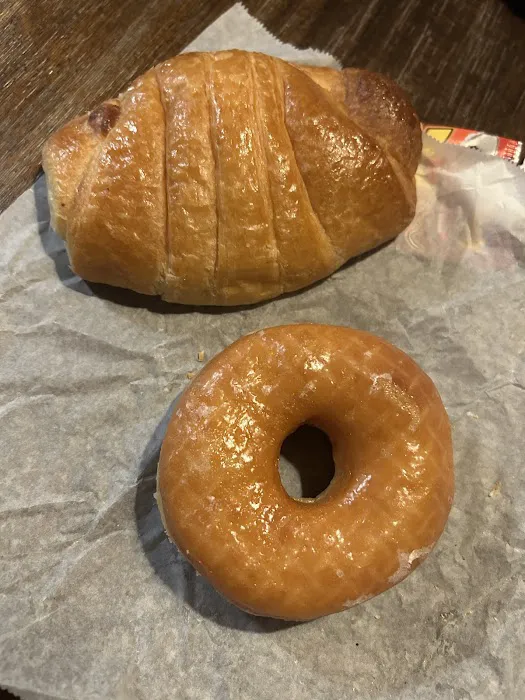 Dockside Donuts Picture 6