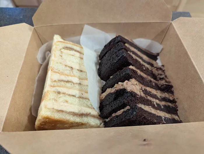The Cat and Rabbitt Cake Shop Picture 8