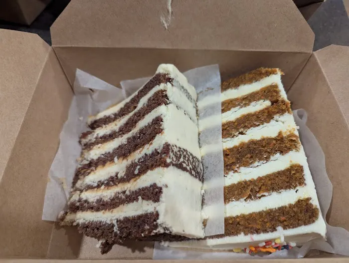 The Cat and Rabbitt Cake Shop Picture 7