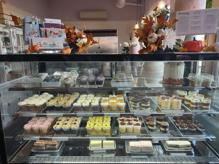 Celebrity Cake Studio Picture 3