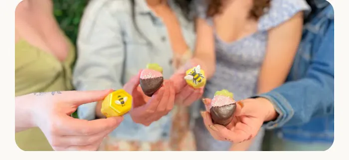 Dragonfly Cakes Picture 6