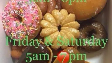 Helen's Donuts & Ice Cream Picture 4