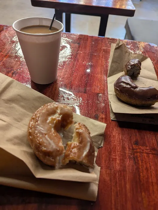 Fusion Donut Cafe & Lounge Picture 5