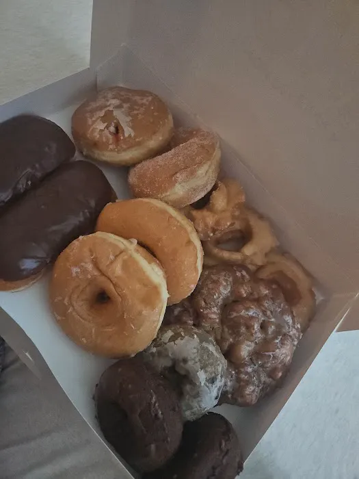Le Donut LLC Picture 6