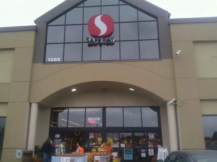 Safeway Bakery Picture 1