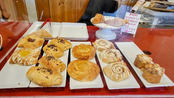 Unique Bakery Picture 3